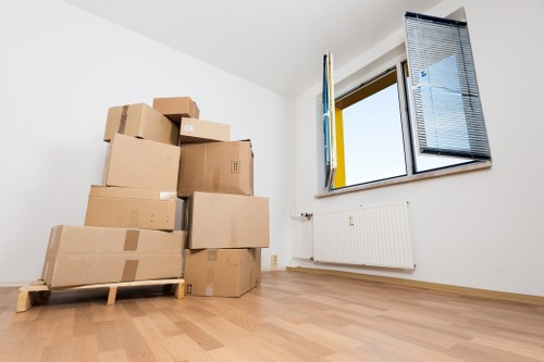Furniture transport and loading support in Maida Vale