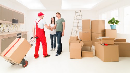 Local moving van support for flats and period properties in Maida Vale